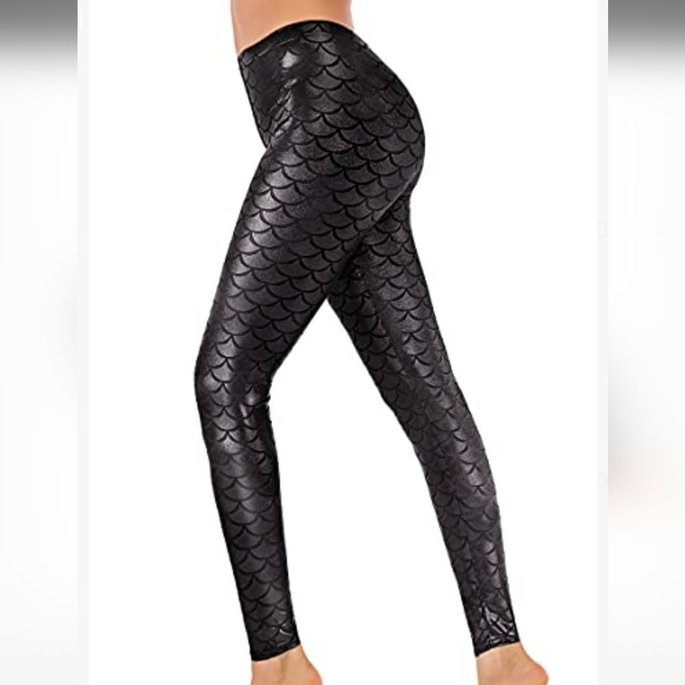Halloween Shiny Fish Scale Mermaid Leggings Size Large